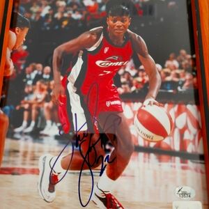 Autographed Sheryl Swoops #22 Basketball Photo with Red Jersey.  NO FRAME SOLD